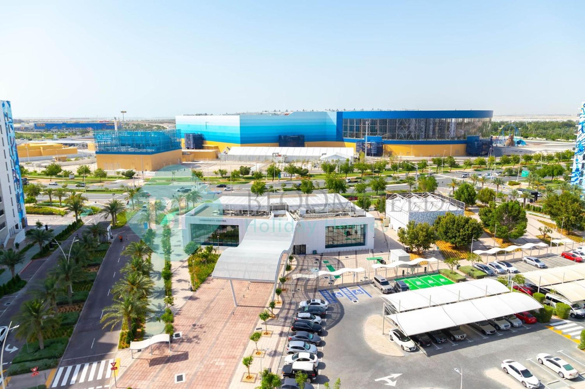 Bloomfields Stu Partial Canal View In Waters Edge Abu Dhabi Exterior photo